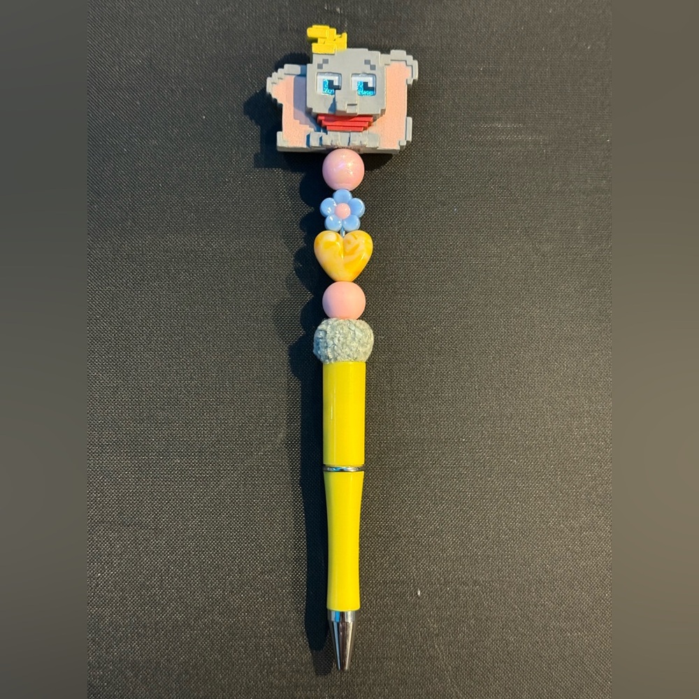 🏰 Disney Doorable Handmade Dumbo Pen✍️
